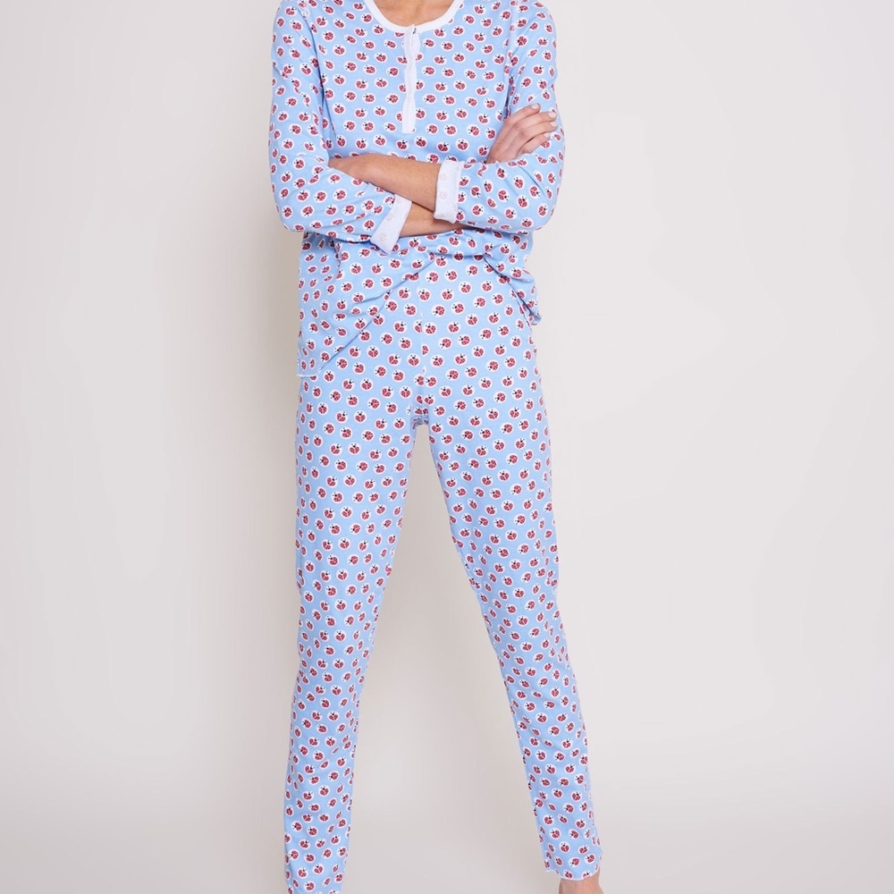 ISO IN SIZE XS OR S!!!
